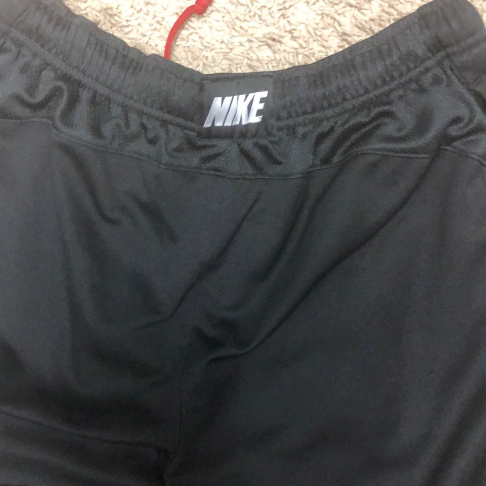 SOLD! Women’s Nike basketball shorts - Picture 2 of 2